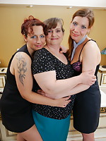 3 lesbo housewives go all the way